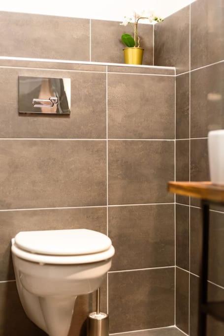 Free Parking Chain Bridge 4ppl, 2bdrm, Wifi, Smart Tv, Ac Appartement
