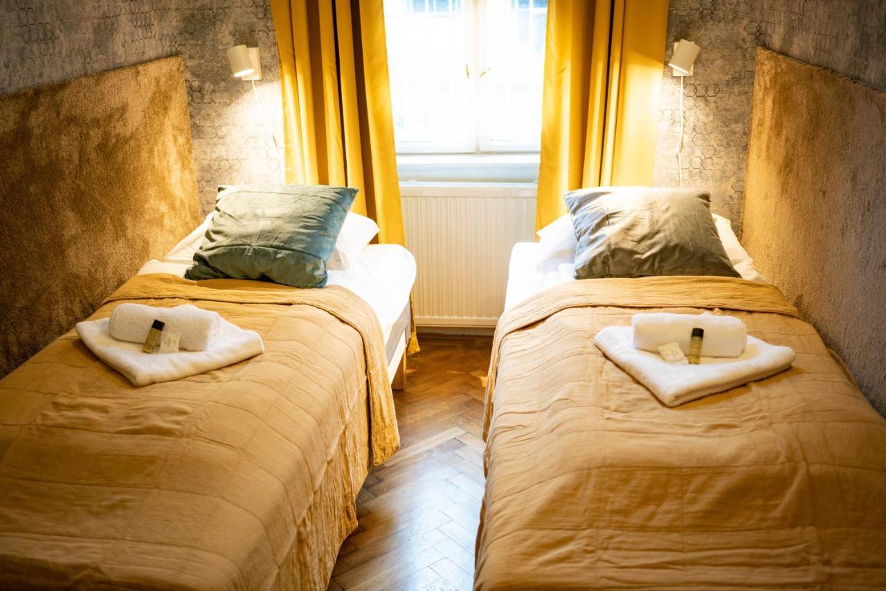 Free Parking Chain Bridge 4ppl, 2bdrm, Wifi, Smart Tv, Ac * Boedapest